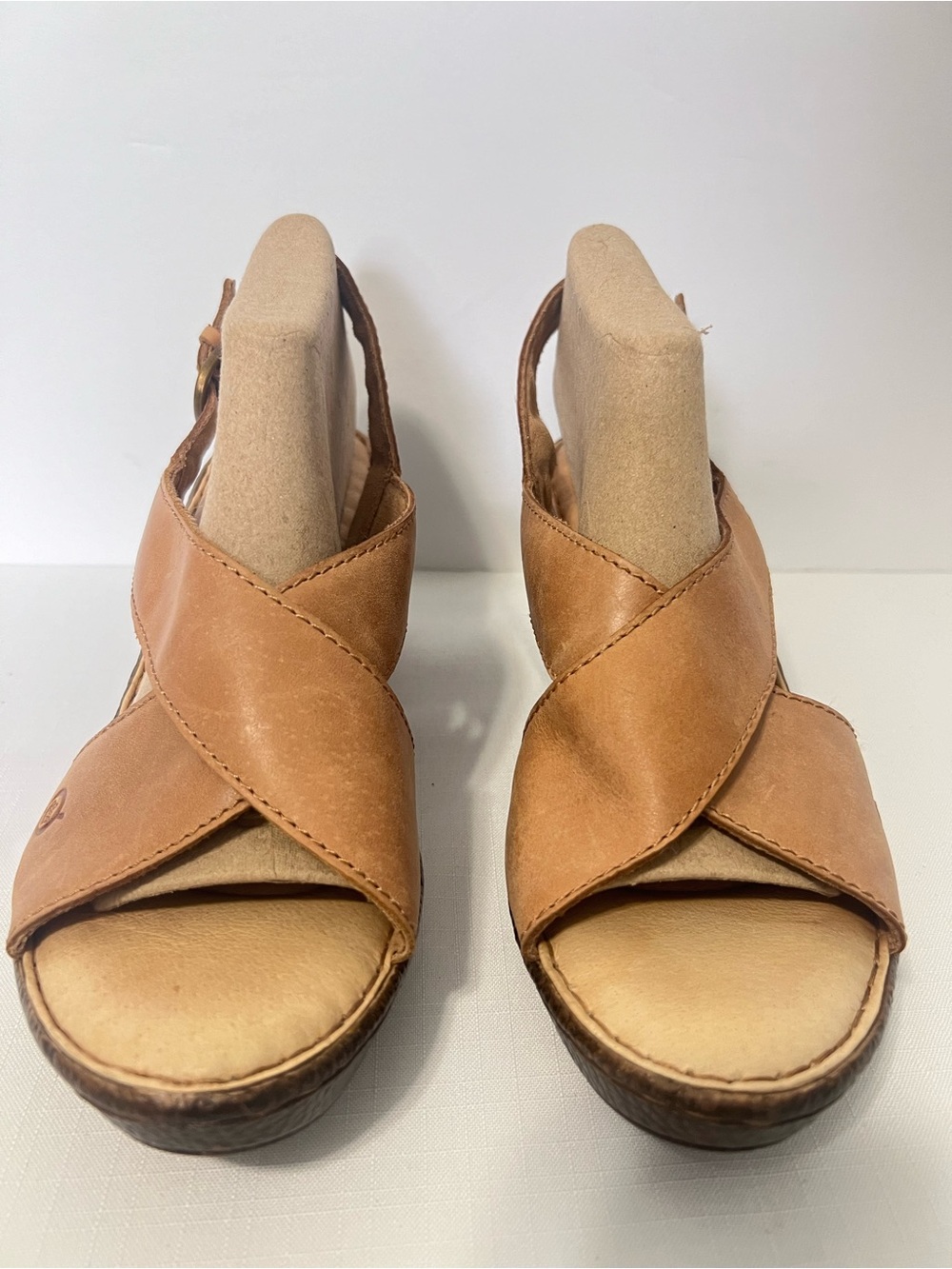 Born Ashley Tan Leather Crisscross Slingback Wedge Comfort Sandals Size 9